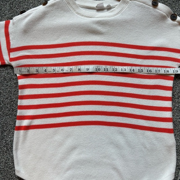 GAP Classic White Knit Sweater with Button Shoulders and Orange Stripes - small - Picture 6 of 7